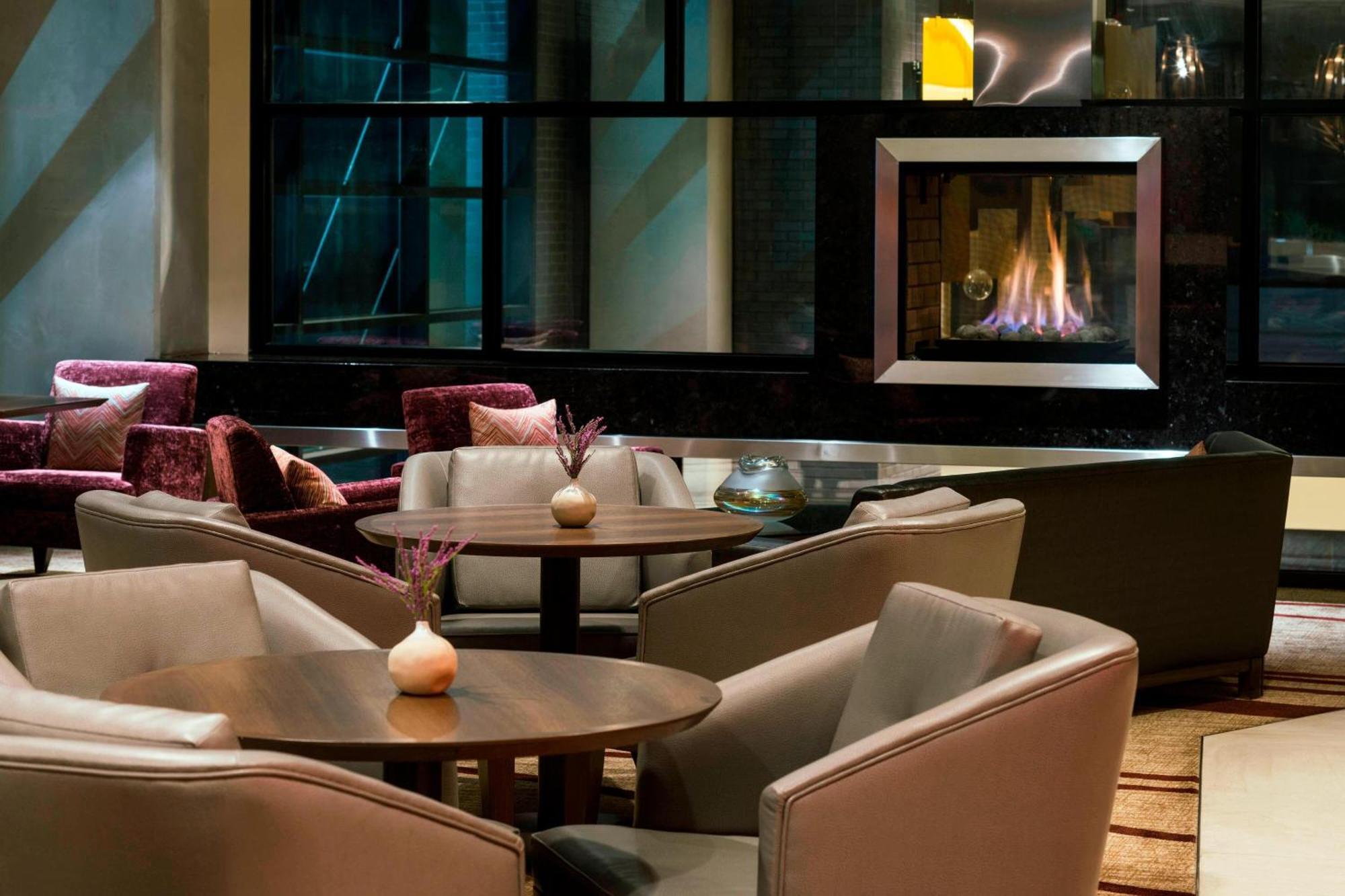 Residence Inn By Marriott Phoenix Downtown מראה חיצוני תמונה