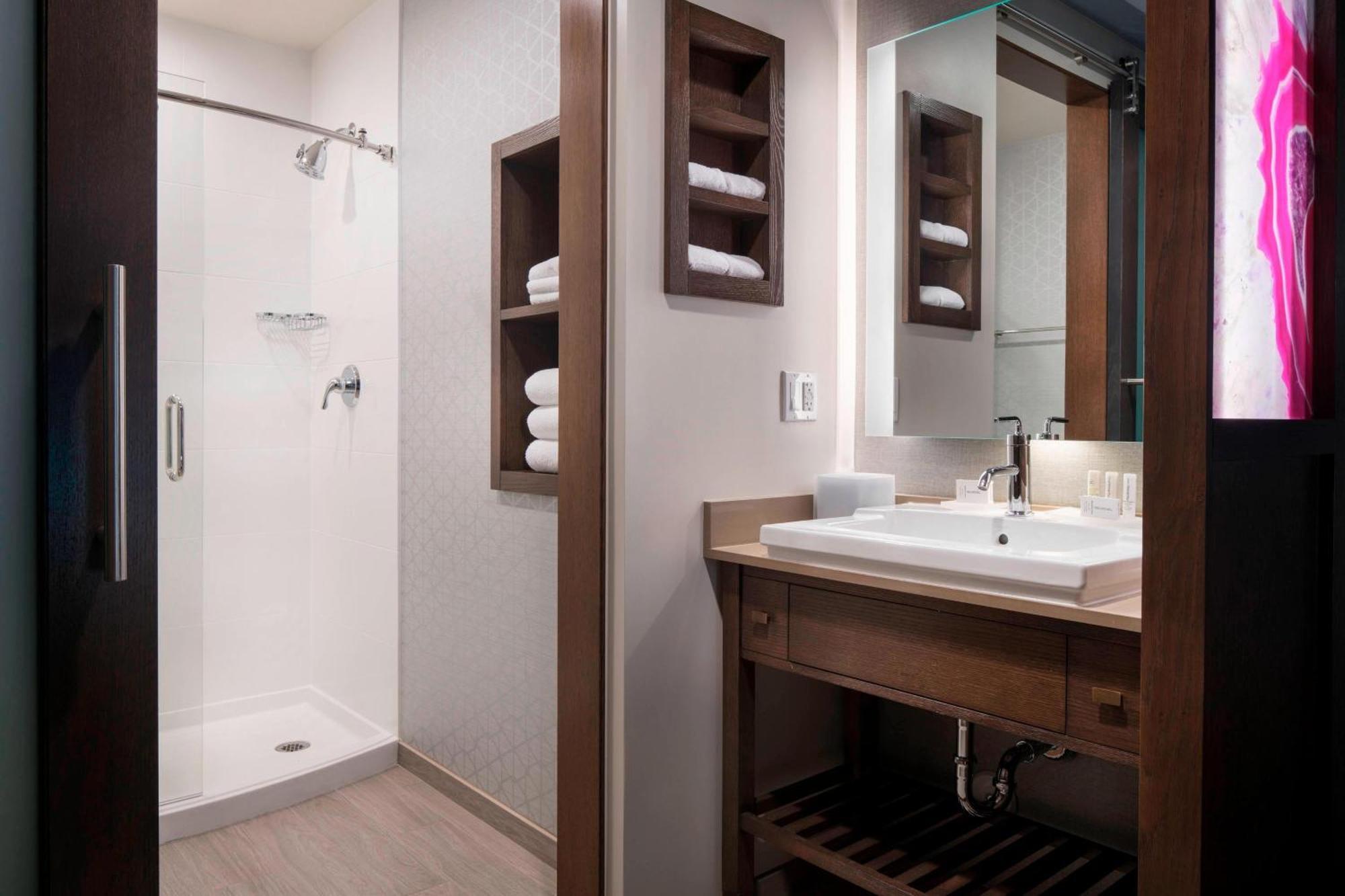Residence Inn By Marriott Phoenix Downtown מראה חיצוני תמונה