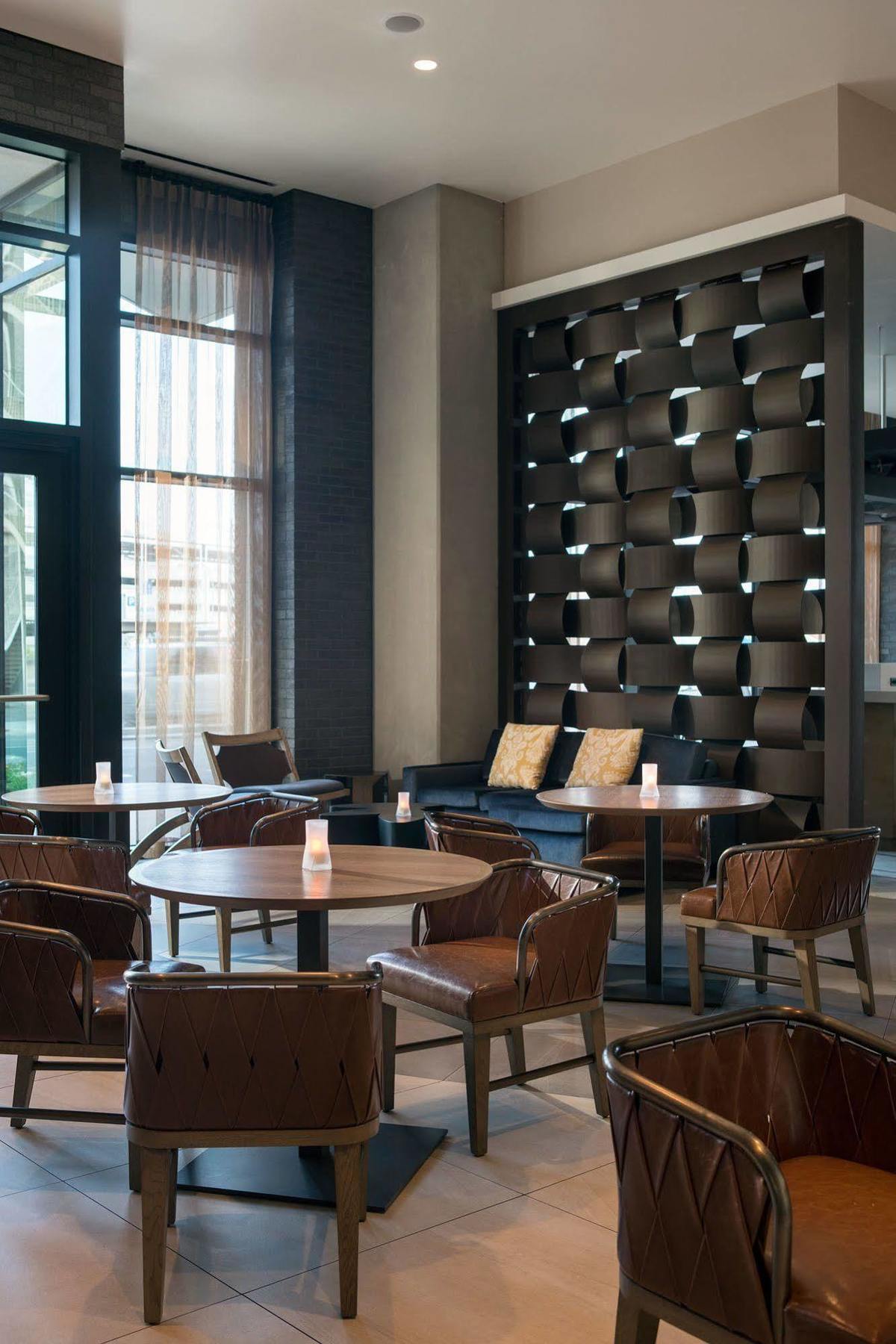 Residence Inn By Marriott Phoenix Downtown מראה חיצוני תמונה